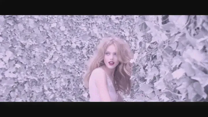 Nina Ricci perfume ad fabulous new magical