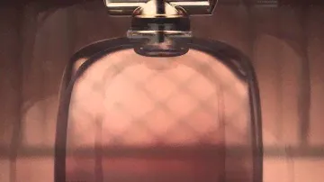 Nina Ricci Flacon L'Extase @ Parfumerie Berton
